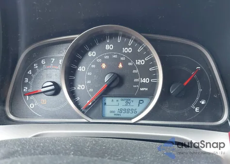 2013 Toyota Rav4 Xle z USA, uszkodzony, nr VIN JTMRFREV5DD038613